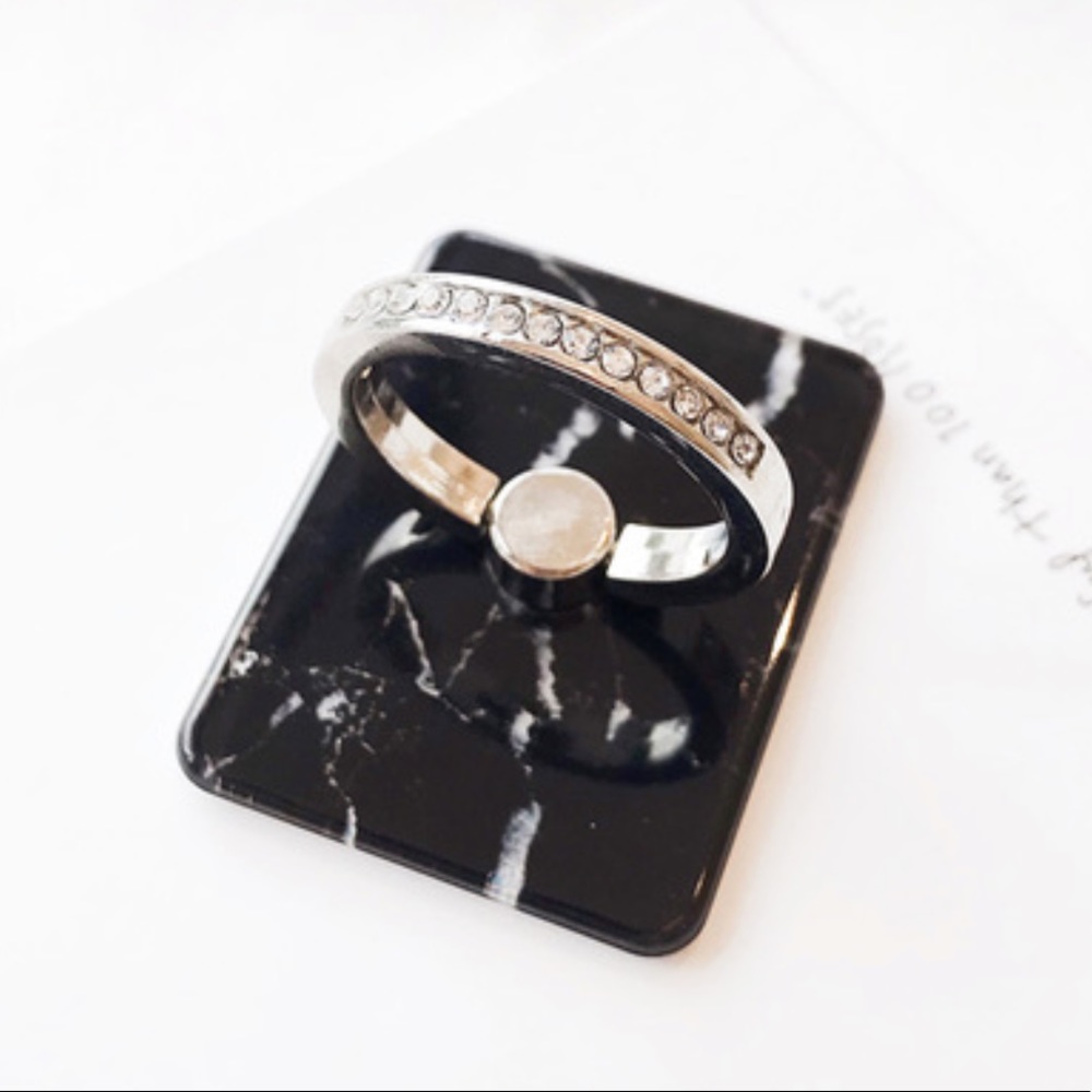 📲 Black marble & rhinestone ring phone holder💍
